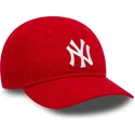 rote-verstellbare-kinderkappe-9forty-league-essential-inf-der-new-york-yankees-mlb-von-new-era