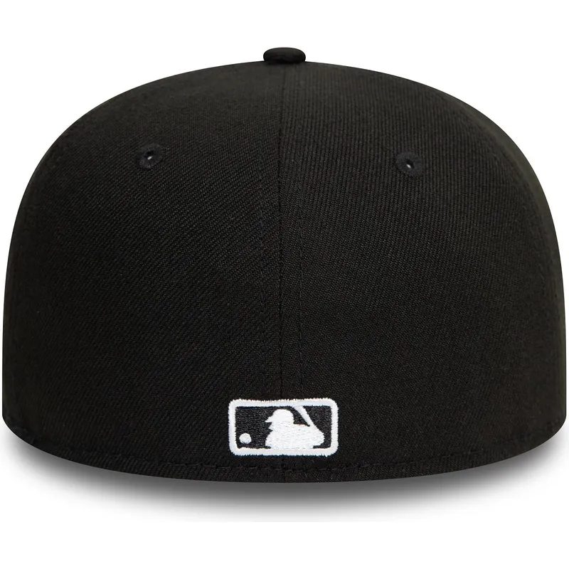 czarna-dopasowana-czapka-dziecieca-z-daszkiem-59fifty-new-york-yankees-mlb-od-new-era