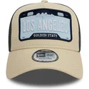 cappellino-trucker-beige-e-nero-a-frame-license-plate-di-los-angeles-citta-e-spiagge-di-new-era