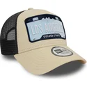 cappellino-trucker-beige-e-nero-a-frame-license-plate-di-los-angeles-citta-e-spiagge-di-new-era