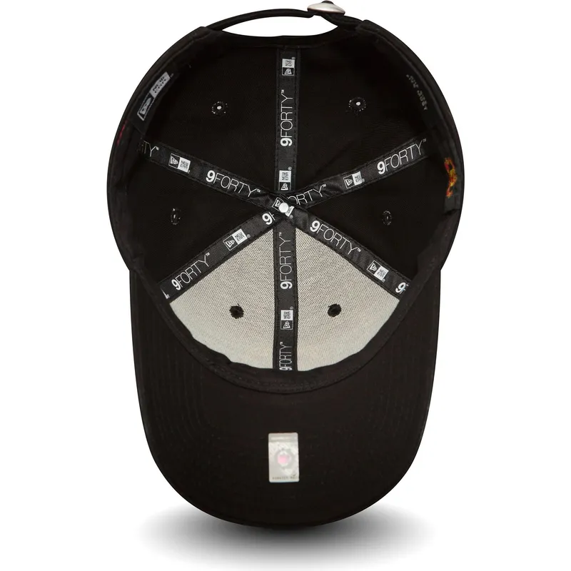 manchester-united-football-club-9forty-essential-svart-bojd-justerbar-keps-fran-new-era