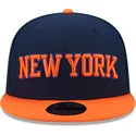 gorra-plana-azul-marino-y-naranja-snapback-9fifty-statement-de-new-york-knicks-nba-de-new-era