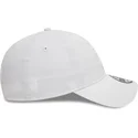 new-era-new-york-yankees-mlb-9twenty-league-essential-hvid-justerbar-kasket-med-buet-skygge-og-hvidt-logo