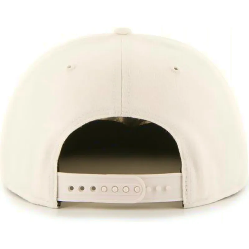 bezowa-gladka-czapka-z-daszkiem-snapback-mlb-new-york-yankees-od-47-brand