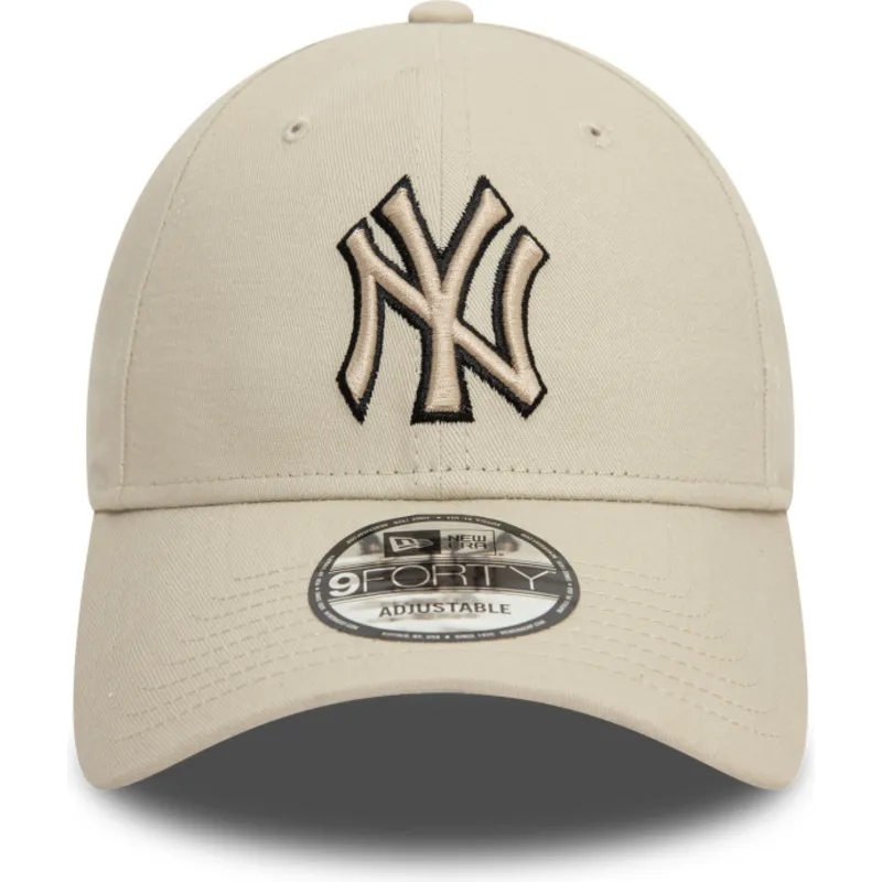 buet-beige-justerbar-kasket-med-sort-logo-9forty-team-outline-fra-new-york-yankees-mlb-fra-new-era