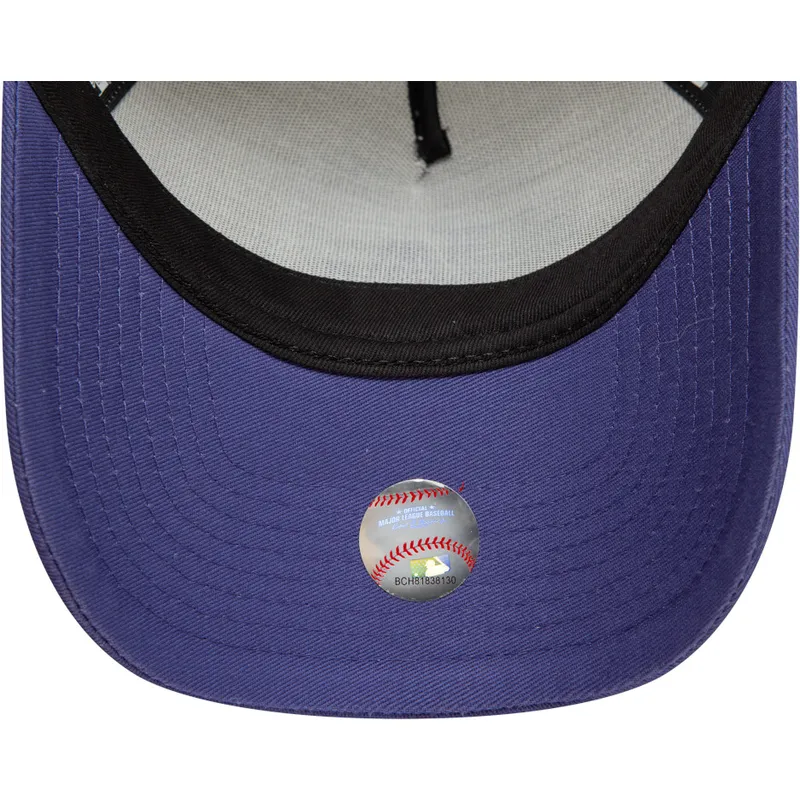 cappellino-curvo-beige-e-viola-snapback-con-logo-viola-9forty-a-frame-world-series-patch-di-los-angeles-dodgers-mlb-di-new-era