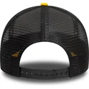 gorra-trucker-beige-og-gul-9forty-a-frame-license-plate-fra-dubai-byer-og-strande-af-new-era