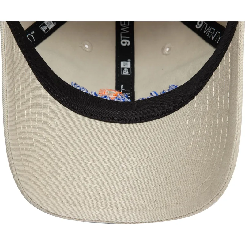 beige-justerbar-kurvkeps-for-kvinnor-9twenty-take-it-easy-fran-new-era