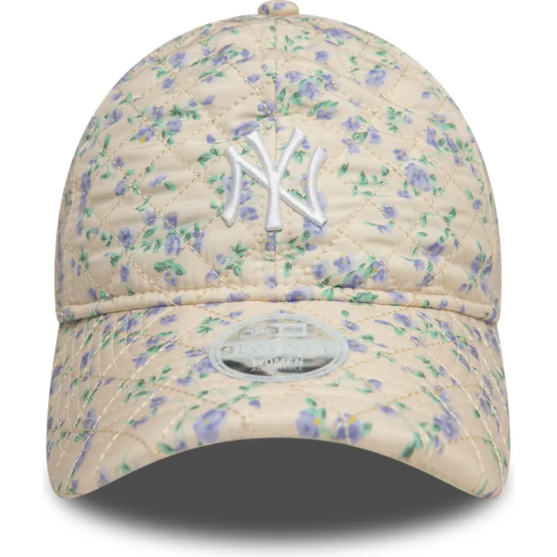 bezowa-regulowana-czapka-z-zakrzywionym-daszkiem-dla-kobiet-9twenty-floral-quilt-new-york-yankees-mlb-new-era