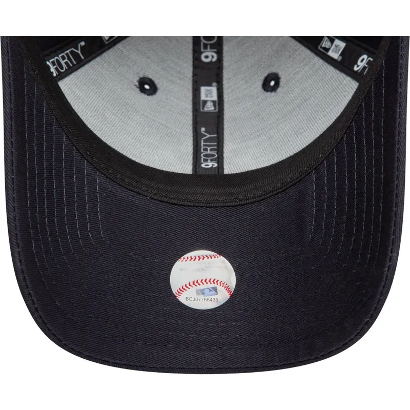 cappellino-visiera-curva-blu-marino-9forty-fruit-icon-di-new-york-yankees-mlb-di-new-era