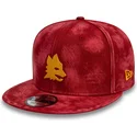 czerwona-czapka-z-daszkiem-snapback-9fifty-tie-dye-associazione-sportiva-roma-serie-a-od-new-era