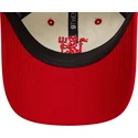 weisse-und-rote-verstellbare-curved-cap-9twenty-contrast-visor-von-manchester-united-football-club-premier-league-von-new-era