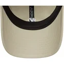 bezowa-regulowana-czapka-z-zakrzywionym-daszkiem-9twenty-mini-logo-new-york-yankees-mlb-od-new-era