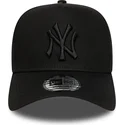 gorra-curva-negra-snapback-con-logo-negro-e-frame-league-essential-de-new-york-yankees-mlb-de-new-era