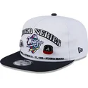 gorra-plana-blanca-y-negra-snapback-golfer-championship-pin-de-new-york-yankees-atlanta-braves-mlb-de-new-era