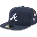 cappello-piatto-blu-navy-chiuso-59fifty-a-frame-championship-side-flag-di-atlanta-braves-mlb-di-new-era