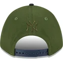 gron-och-marinbla-bojd-snapback-keps-9forty-m-crown-city-feature-new-york-yankees-mlb-fran-new-era