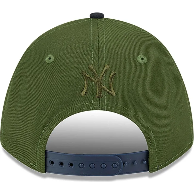 gron-och-marinbla-bojd-snapback-keps-9forty-m-crown-city-feature-new-york-yankees-mlb-fran-new-era
