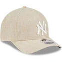 cappellino-beige-con-visiera-curva-snapback-9forty-m-crown-a-frame-cotton-weave-dei-new-york-yankees-mlb-di-new-era