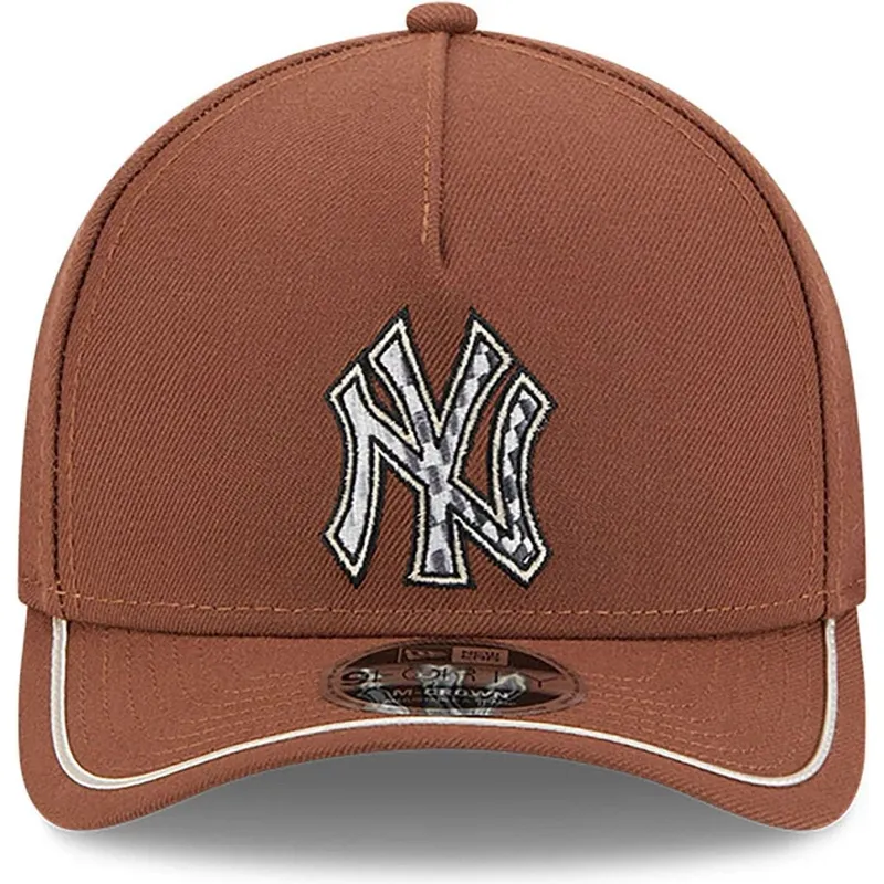 brun-buet-snapback-9forty-m-crown-a-frame-motorsport-kasket-fra-new-york-yankees-mlb-af-new-era
