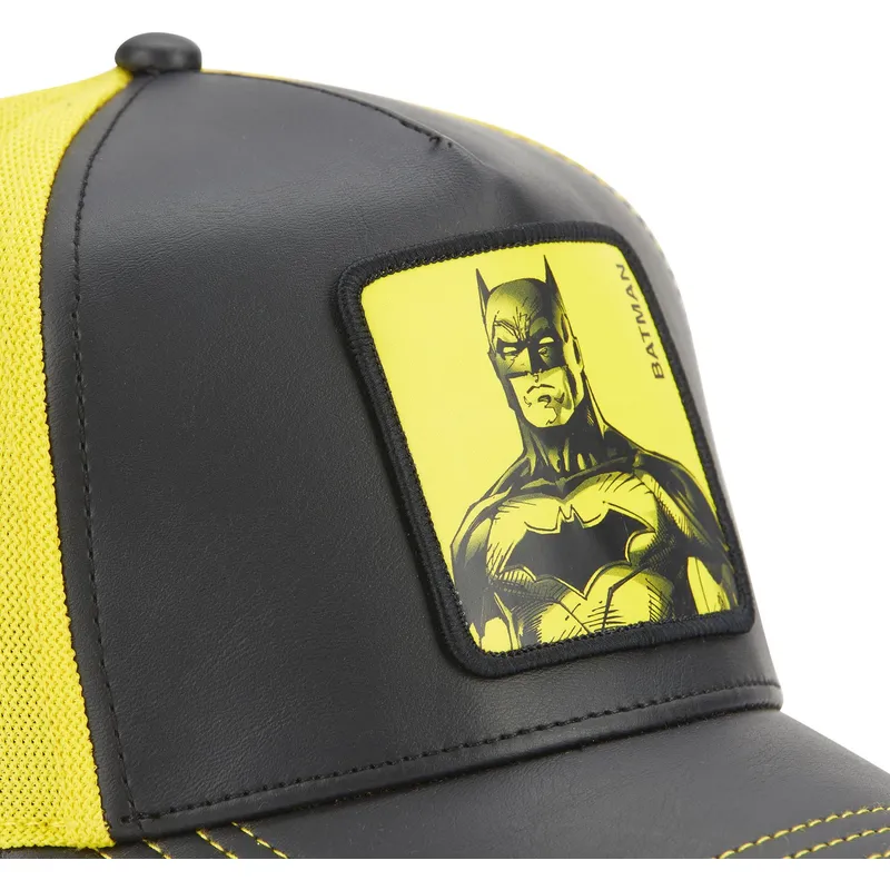 schwarz-gelbe-trucker-kappe-batman-dc8-bat-dc-comics-von-capslab