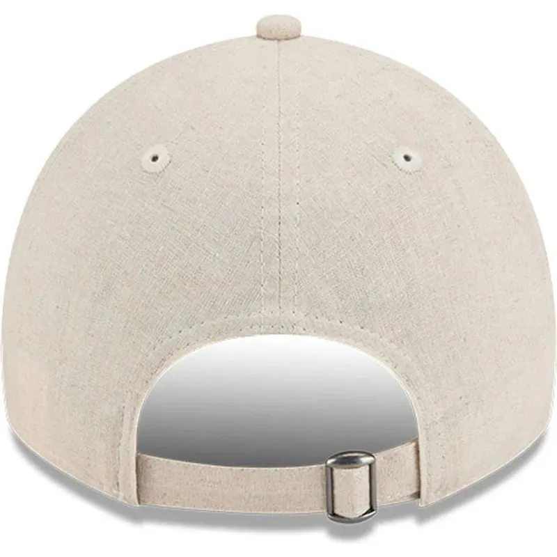 cappellino-curva-beige-regolabile-con-logo-blu-marino-9twenty-linen-spring-training-fan-pack-2025-di-new-york-yankees-mlb-di-new