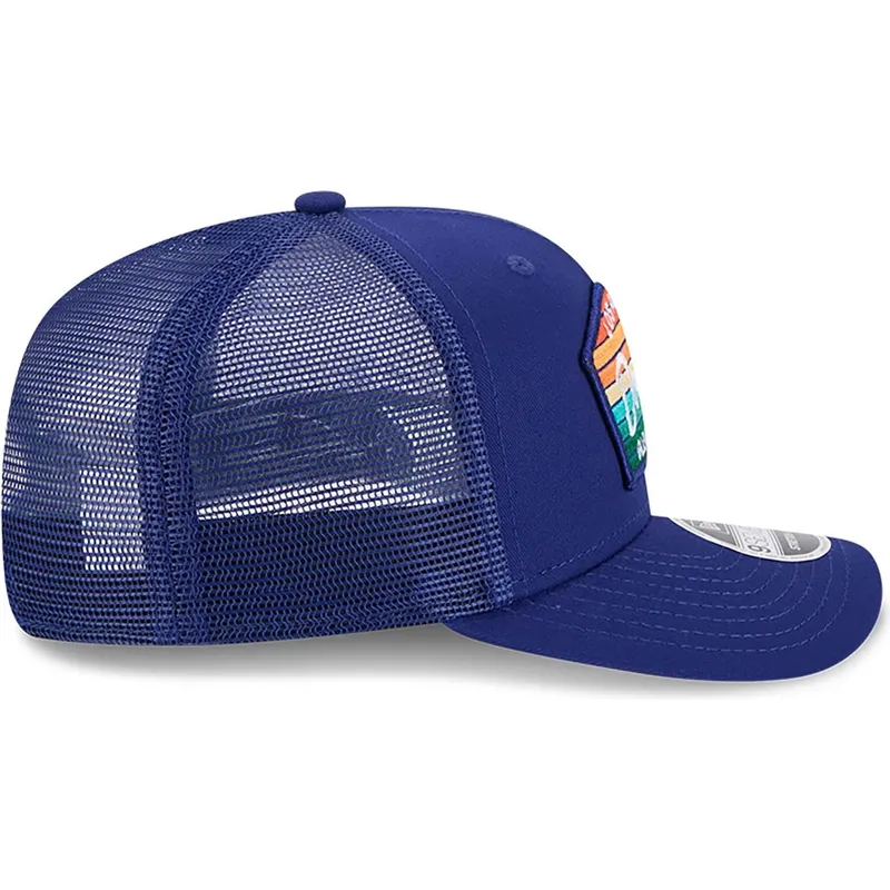 trucker-cap-blau-9seventy-stretch-snap-mesh-spring-training-fan-pack-2025-der-los-angeles-dodgers-mlb-von-new-era