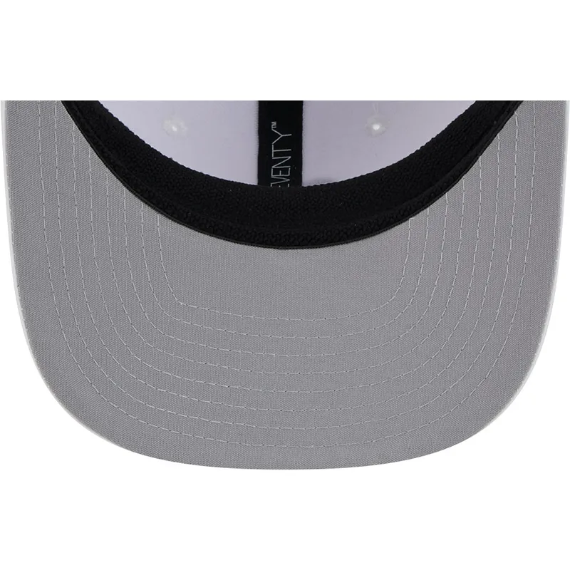 weisse-trucker-cap-9seventy-perf-spring-training-fan-pack-2025-der-boston-red-sox-mlb-von-new-era