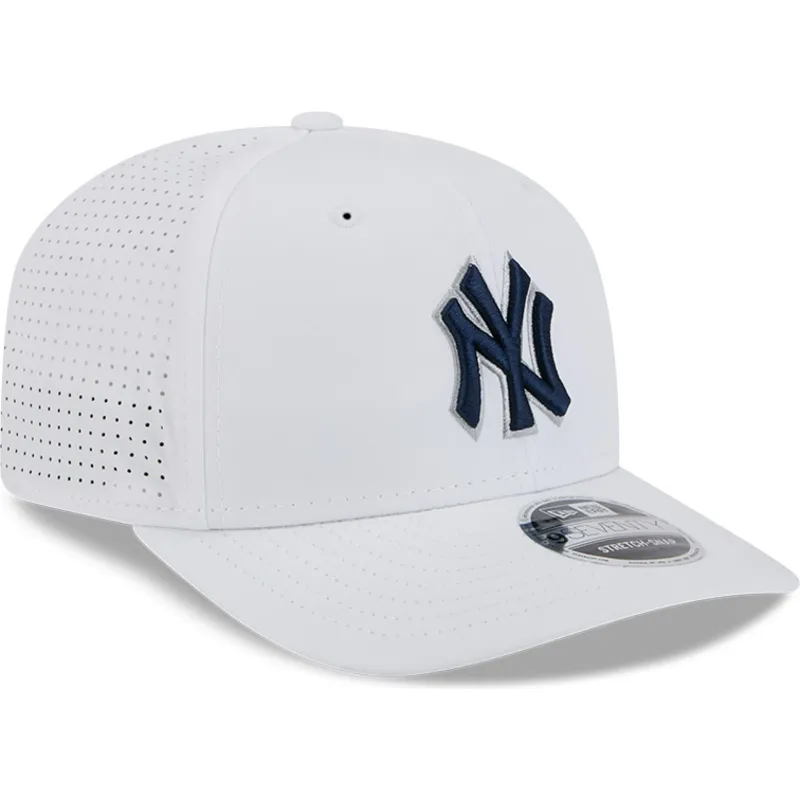 weisse-trucker-cap-9seventy-perf-spring-training-fan-pack-2025-der-new-york-yankees-mlb-von-new-era