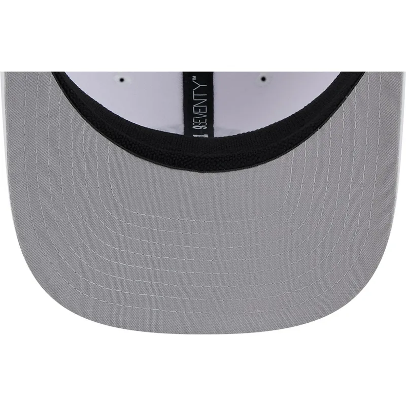 cappellino-trucker-bianco-9seventy-perf-spring-training-fan-pack-2025-dei-new-york-yankees-mlb-di-new-era