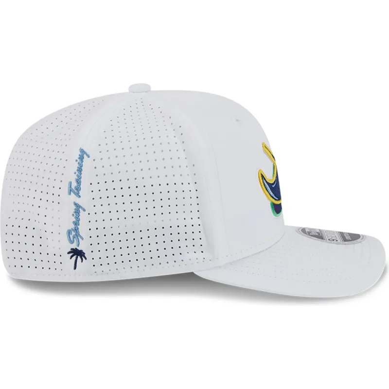 cappellino-trucker-bianco-9seventy-perf-spring-training-fan-pack-2025-dei-tampa-bay-rays-mlb-di-new-era