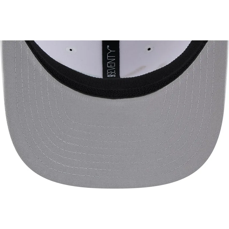 cappellino-trucker-bianco-9seventy-perf-spring-training-fan-pack-2025-dei-tampa-bay-rays-mlb-di-new-era