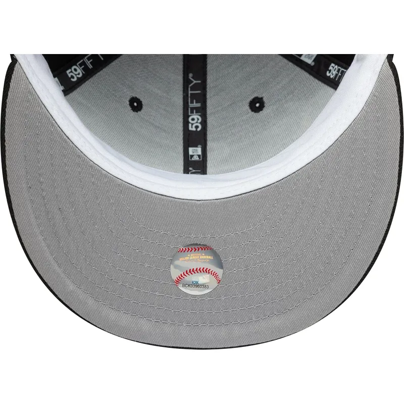 cappello-piatto-nero-aderente-59fifty-food-icon-windy-city-dei-chicago-white-sox-mlb-di-new-era