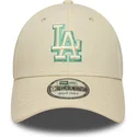 beige-verstellbare-curved-cap-mit-grunem-logo-9forty-team-outline-der-los-angeles-dodgers-mlb-von-new-era