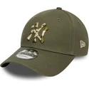 cappellino-verde-con-visiera-curva-regolabile-9forty-seasonal-infill-dei-new-york-yankees-mlb-di-new-era