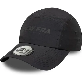 Cappellino curvo nero regolabile Runner Tech di New Era