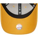 cappellino-giallo-con-visiera-curva-regolabile-per-donna-9forty-metallic-logo-dei-los-angeles-dodgers-mlb-di-new-era