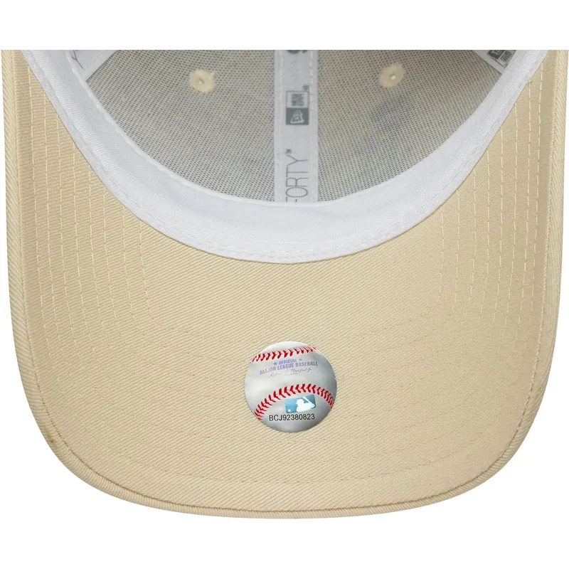 bojd-beige-justerbar-keps-for-dam-9forty-beaded-fran-new-york-yankees-mlb-av-new-era
