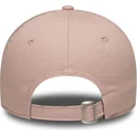 gebogene-rosa-verstellbare-damenkappe-9forty-beaded-der-new-york-yankees-mlb-von-new-era