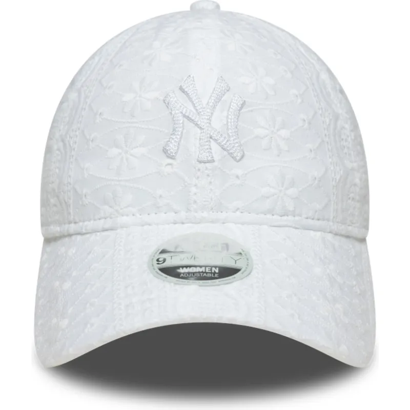 hvid-justerbar-kvindekasket-med-buet-skygge-og-hvidt-new-york-yankees-mlb-logo-9twenty-broderie-fra-new-era