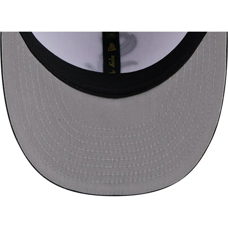 weisse-und-schwarze-flache-fitted-kappe-59fifty-day-low-profile-der-chicago-white-sox-mlb-von-new-era