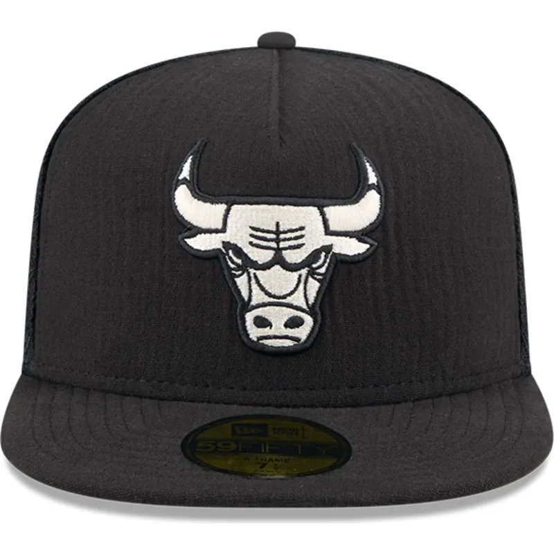 czarna-plaska-czapka-dopasowana-59fifty-day-a-frame-chicago-bulls-nba-od-new-era