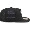 cappello-piatto-nero-aderente-59fifty-day-a-frame-dei-chicago-bulls-nba-di-new-era