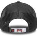 cappellino-trucker-grigio-regolabile-con-logo-grigio-9forty-dei-chicago-bulls-nba-di-new-era
