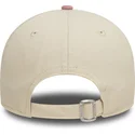 beige-und-rosa-verstellbare-curved-cap-9forty-contrast-von-red-bull-racing-formula-1-von-new-era