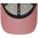 cappellino-curvo-beige-e-rosa-regolabile-9forty-contrast-di-red-bull-racing-formula-1-di-new-era