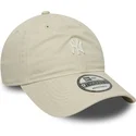 cappellino-curvo-beige-regolabile-9twenty-mini-logo-washed-new-york-yankees-mlb-di-new-era