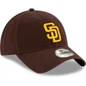 san-diego-padres-mlb-new-era-9twenty-core-classic-justerbar-brun-buet-kasket