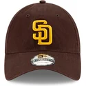 verstellbare-braune-9twenty-core-classic-kappe-der-san-diego-padres-mlb-von-new-era