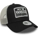 new-era-new-york-yankees-mlb-sort-og-hvid-a-frame-patch-trucker-kasket